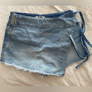 Free People- We The Free Emmy Denim Skort in Light Blue Wash